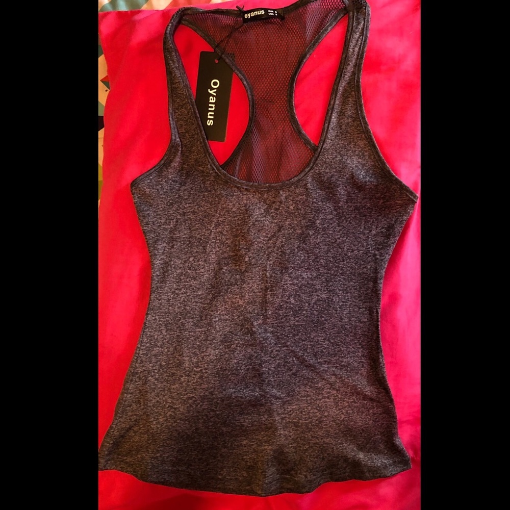 NWT‼️ Women’s Athletic/Casual Tank Top- Sz Small